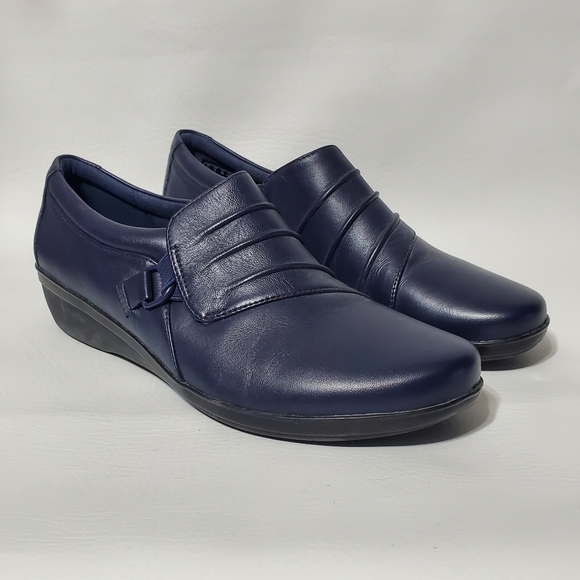 Clarks Shoes - Clarks Navy Blue Leather Loafers with Decorative Strap Like New Size 8